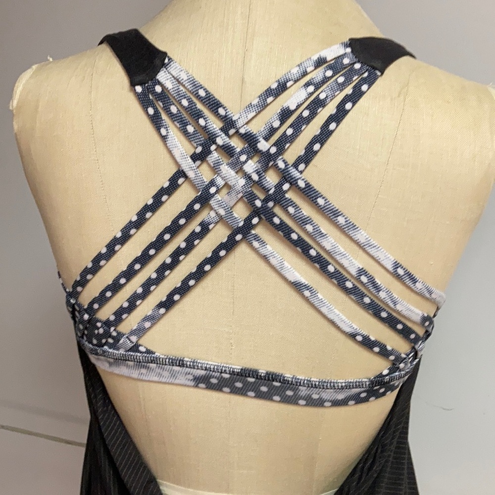 Lululemon top